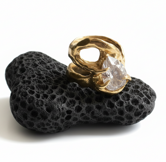 Silent Muse Ring