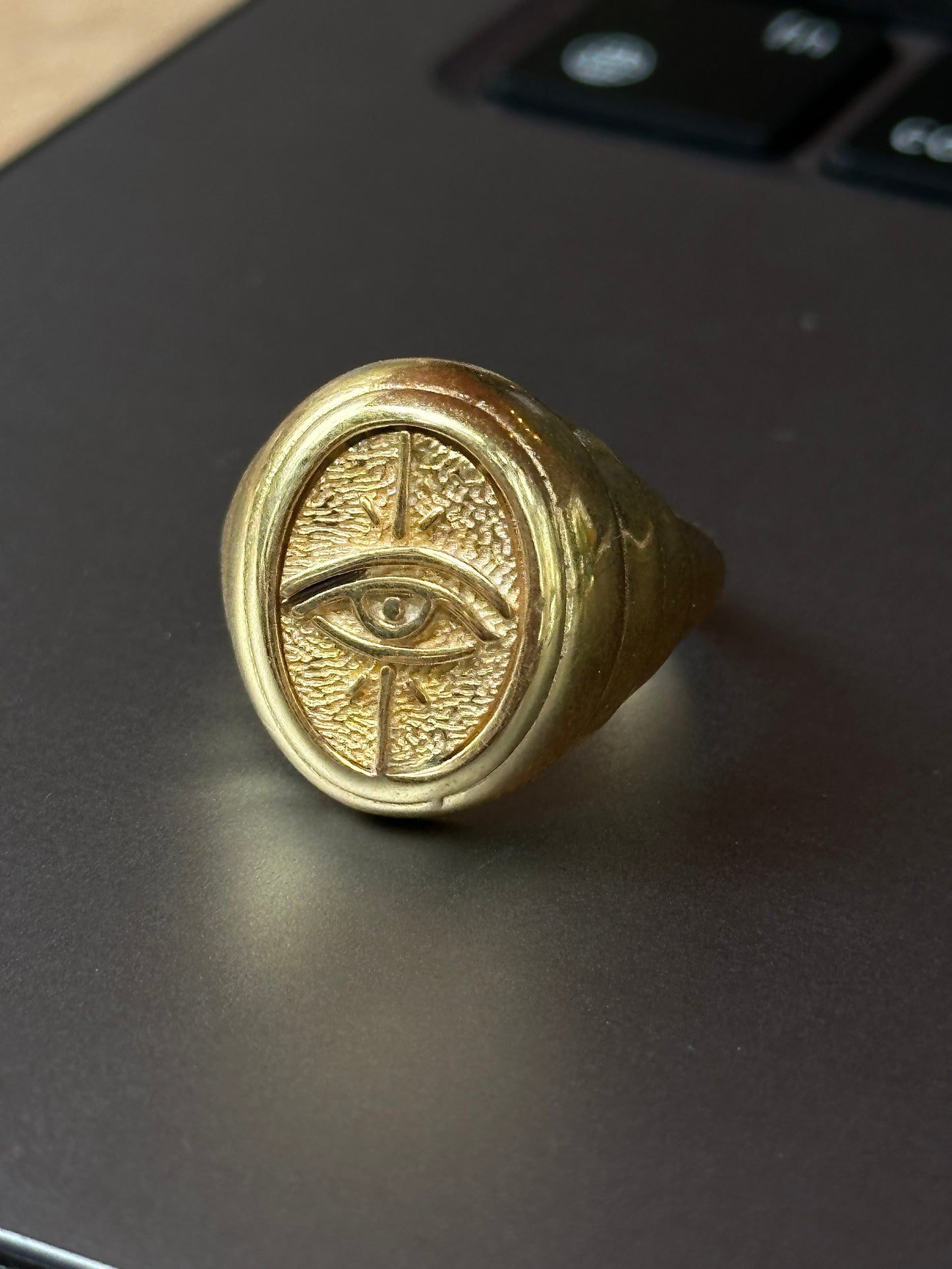 Ra's eye ring