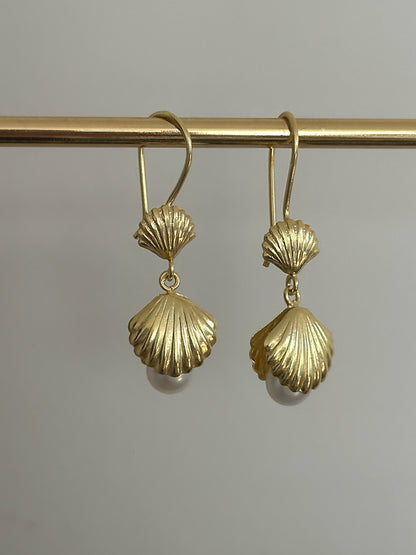 Shelora earrings