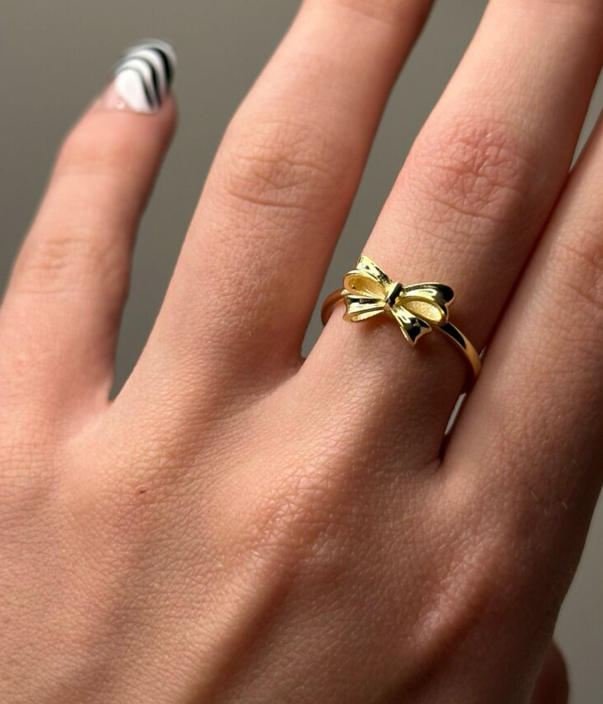 Bowtie ring