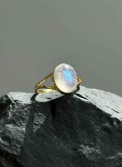 925 Moonstone ring