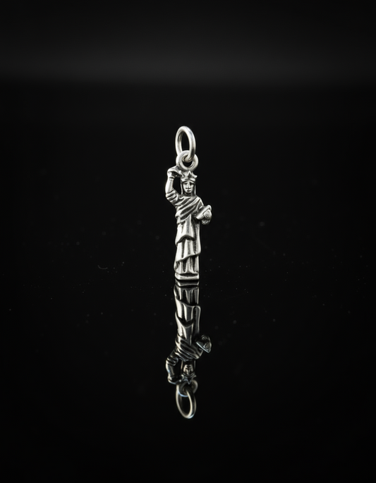 Özgürlük Heykeli Charm