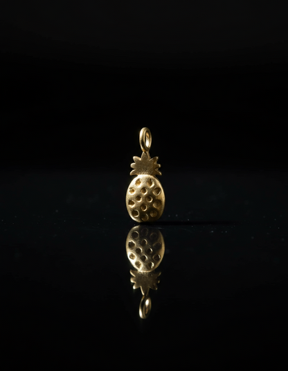 Ananas charm