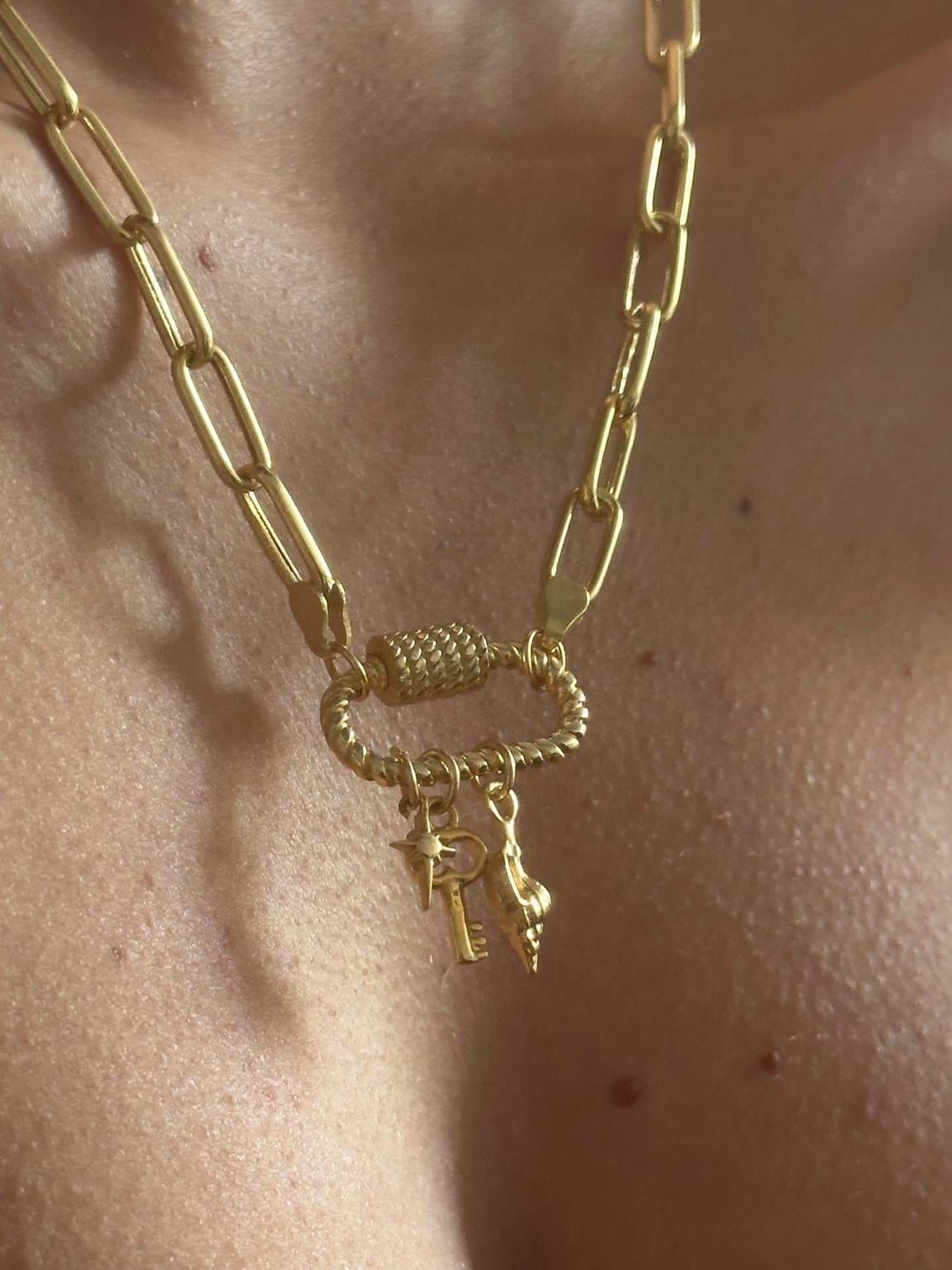 Klayra charm chain