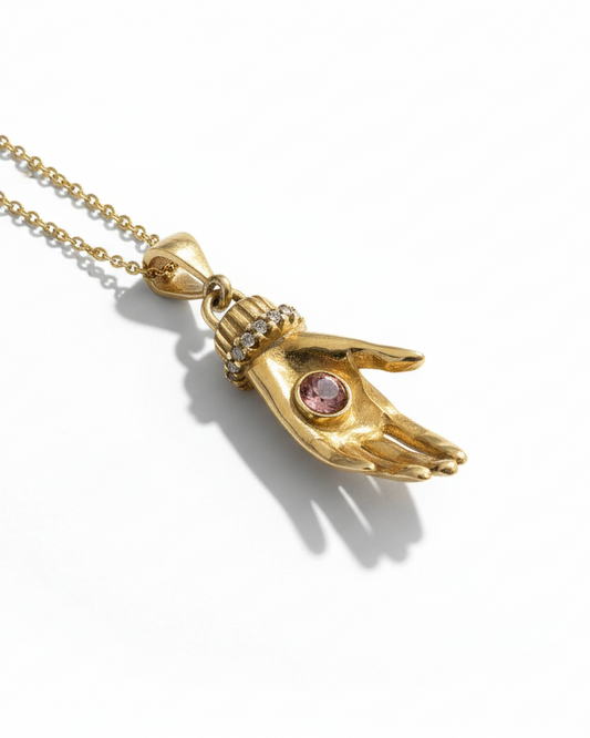 The 925 Mystic Hand necklace