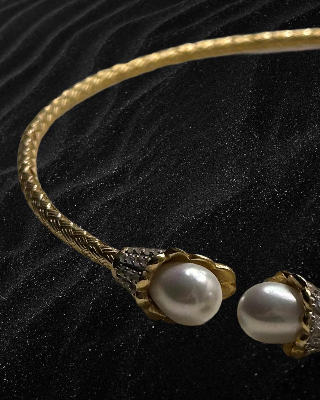 The 925 Antique Pearl Choker