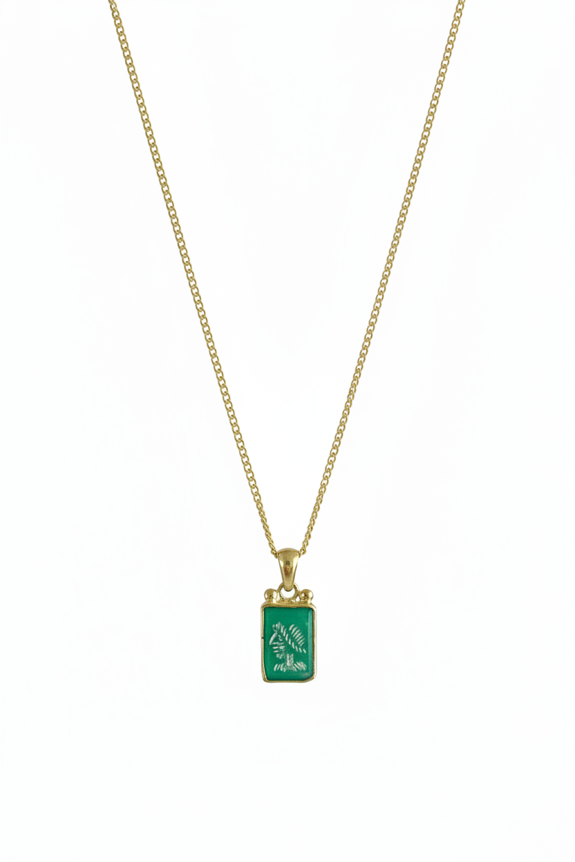 Shade of Green kolye