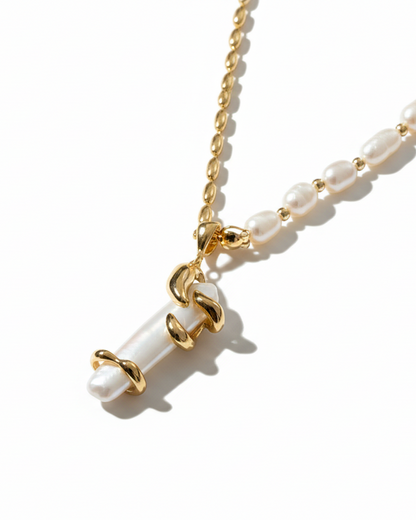 The 925 Pearl Aura necklace
