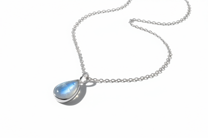 The 925 Moonstone necklace