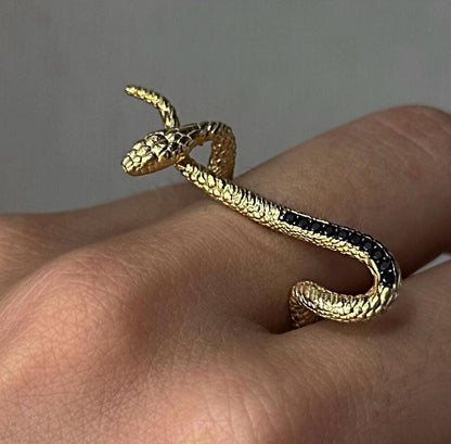 The 925 Antha ring