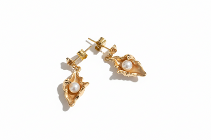 The 925 Mother of Pearl Earrings